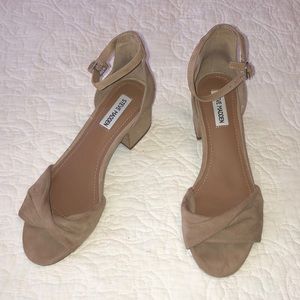 Steve Madden Bllast Twist Suede Sandal Sz 8.5 🎉🎊